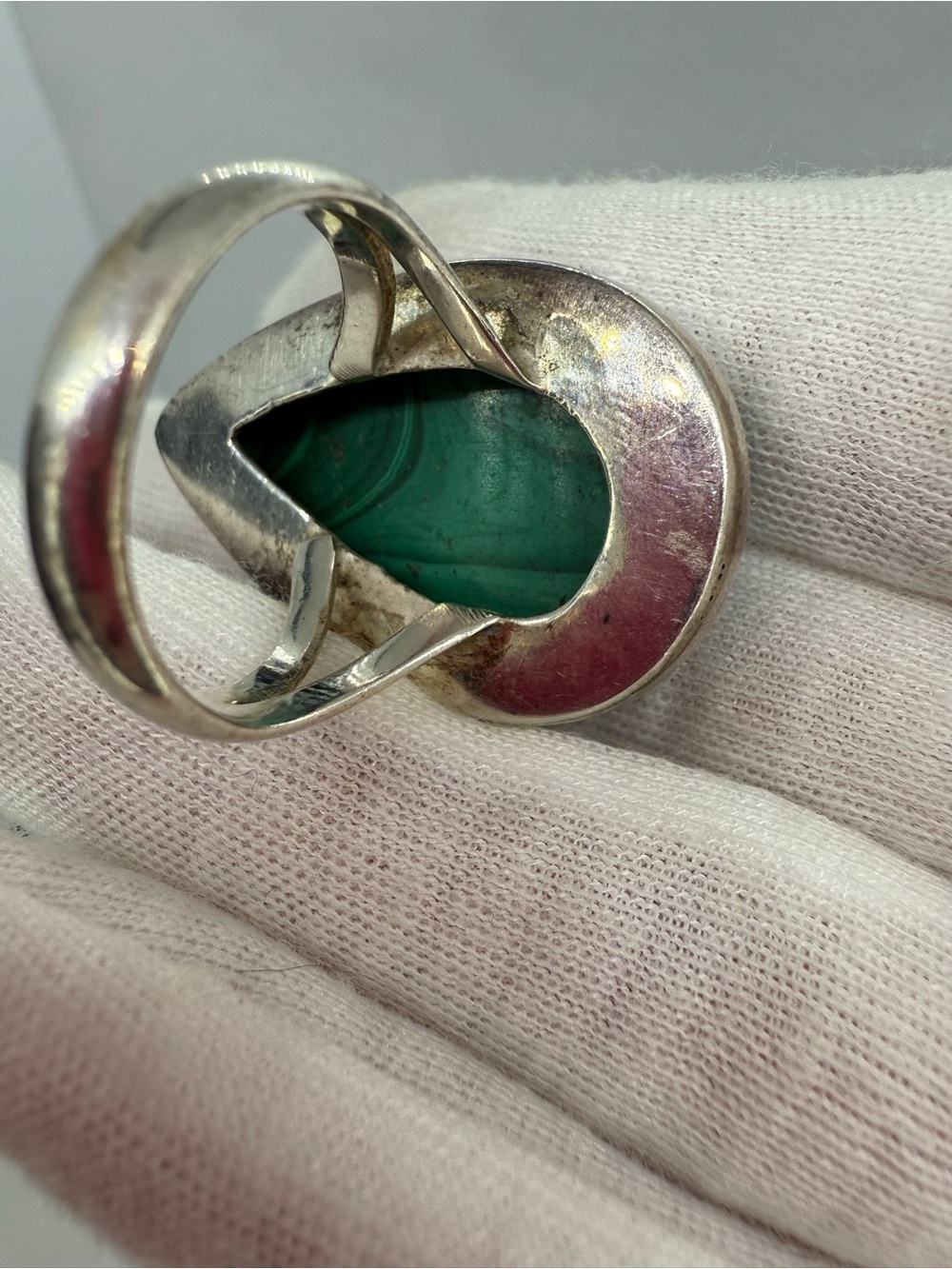 Southwestern Vintage Sterling Silver Malachite Statement Ring - Size 9 - Picture 13 of 16